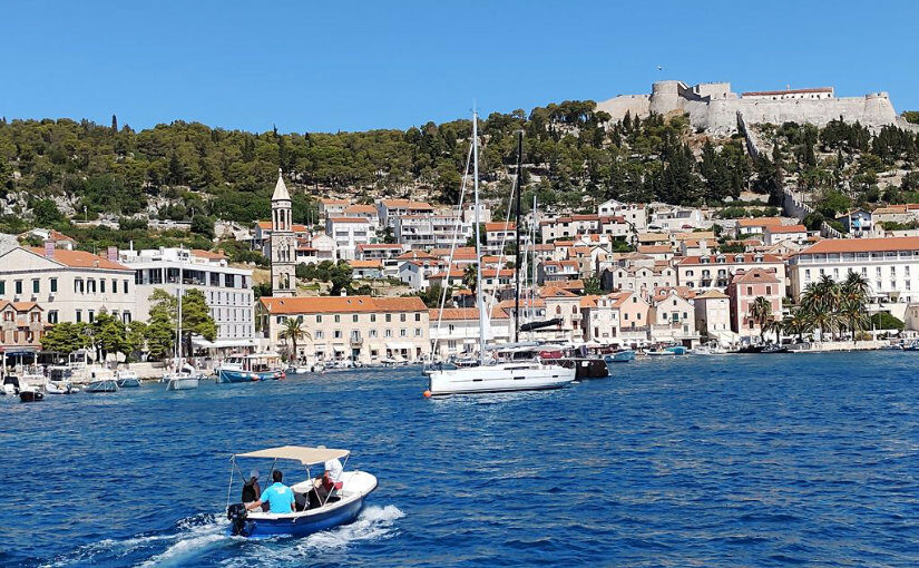 Hafen von Hvar